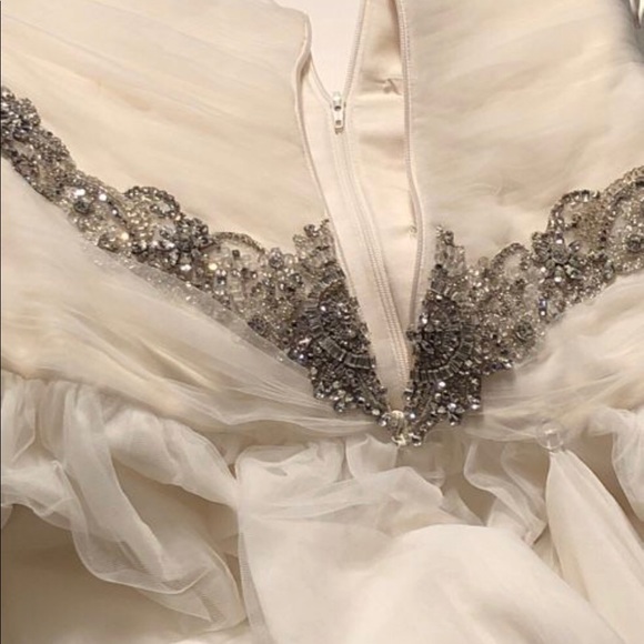 Kenneth Pool Wedding Dress - Picture 7 of 8